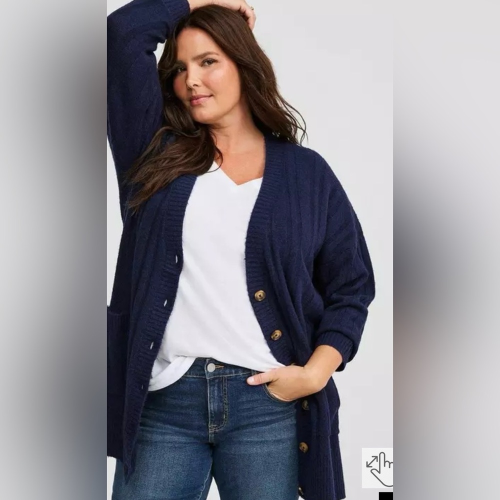 Torrid Navy Vegan Cashmere Boyfriend Sweater Size 3X New in bag.